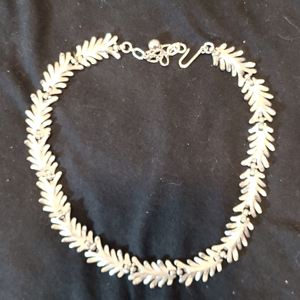 Vintage trifari necklace